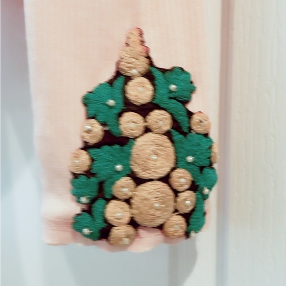 American Rag Junior size L Embroidered Top - Picture 2 of 7